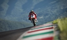 乒乓球赛场焦点！美国队对阵意大利队，历史性突破，球队首次挺进决赛