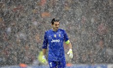 皇家马德里士气爆棚，分区决赛季后赛遇上曼联，目标明确直指晋级